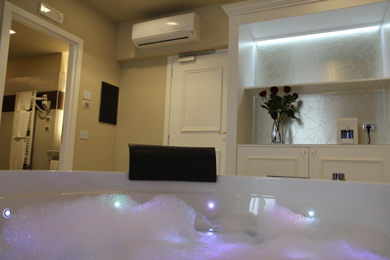 Suites & Apartments Liola' Castrocielo Εξωτερικό φωτογραφία